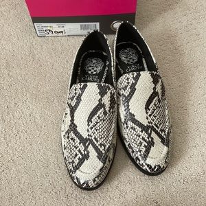New Women’s Vince Camuto Loafers
